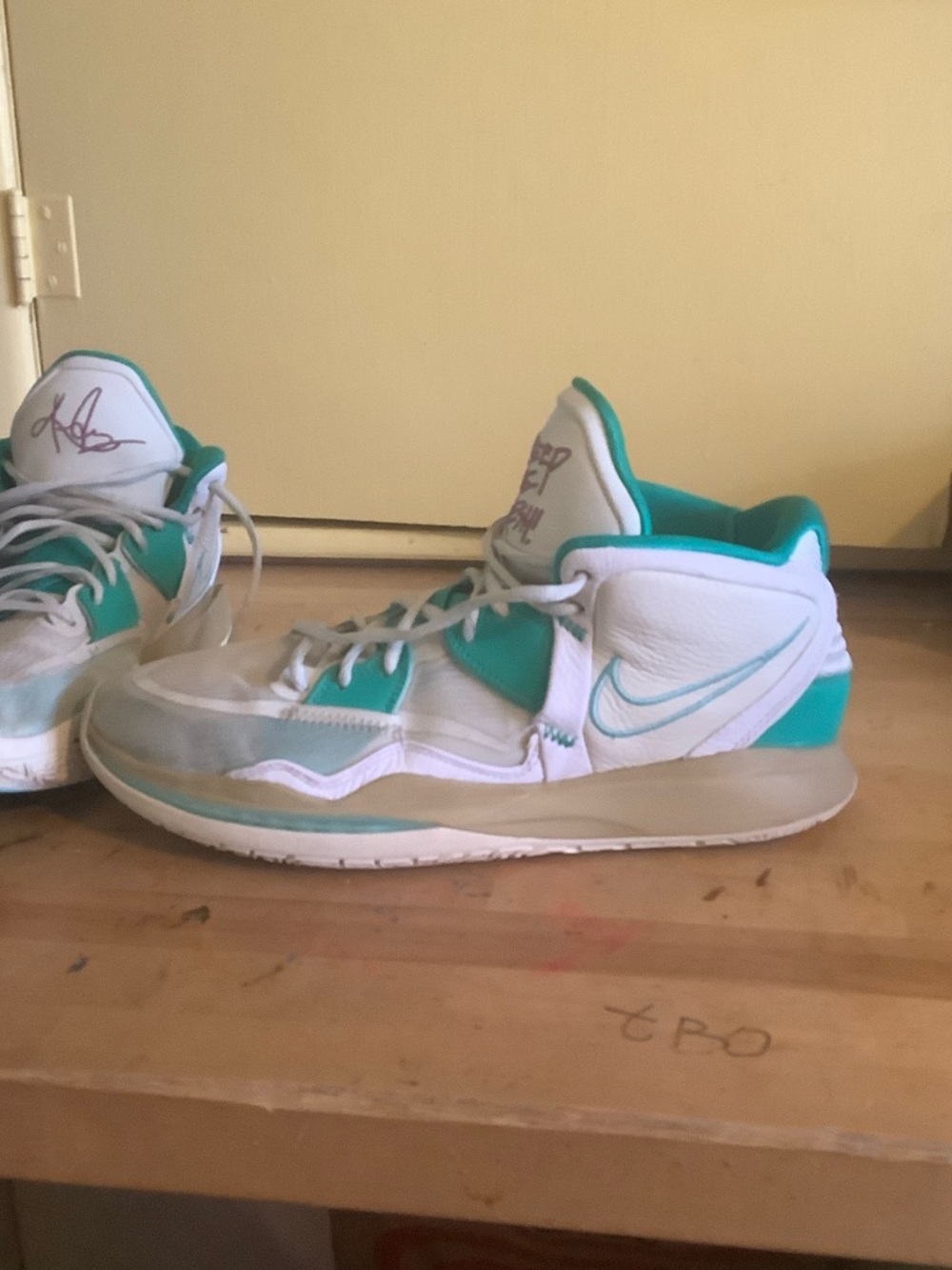 Kyrie Nike White and Teal Sneakers Size 12